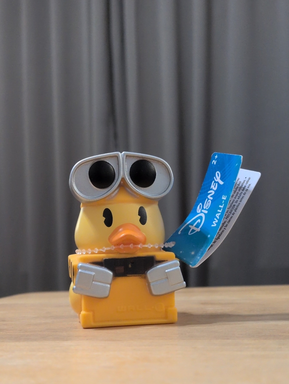 Wall-E Disney Duck